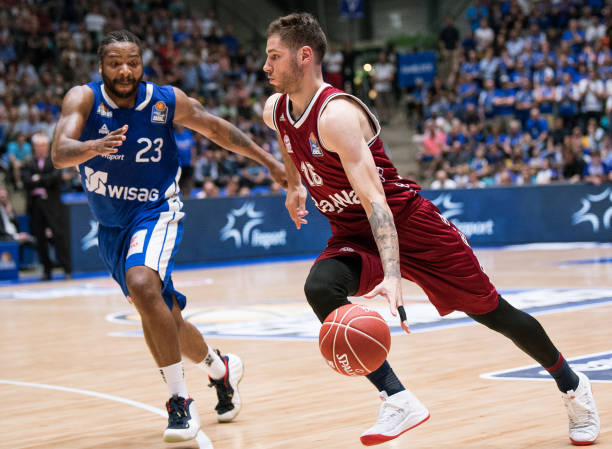 开了一场惊 开了一场惊