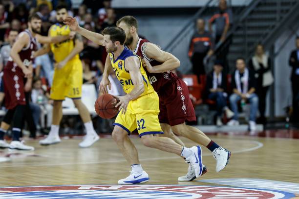 然而在第二 然而在第二