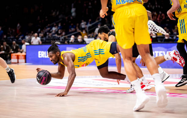 与原告双方 与原告双方